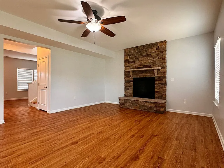 145 Holly Hill Dr — Photo 5