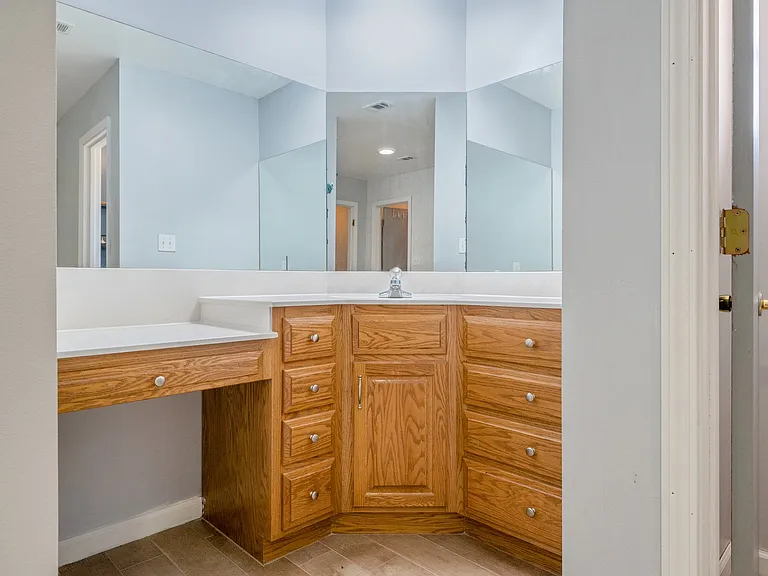 83 Edgewood Dr — Photo 24