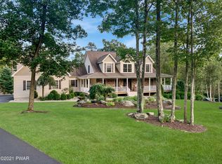 125 Congress Rd, Milford, PA 18337