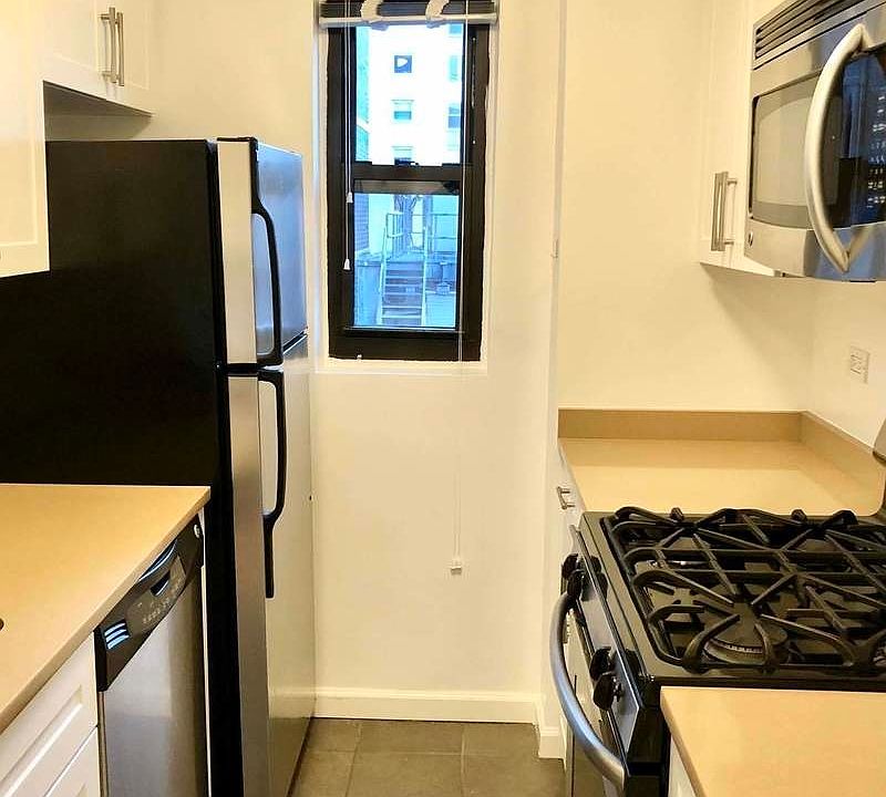 1st image of 310 E 65th St APT 8B