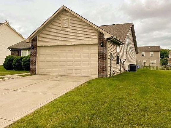 3rd image of 2555 Foxtail Dr