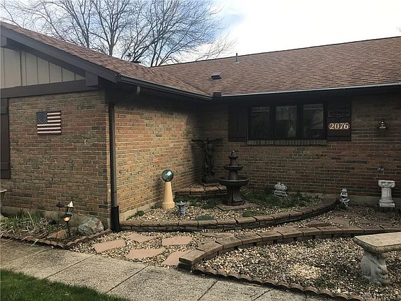 2nd image of 2076 Meadowside Ln