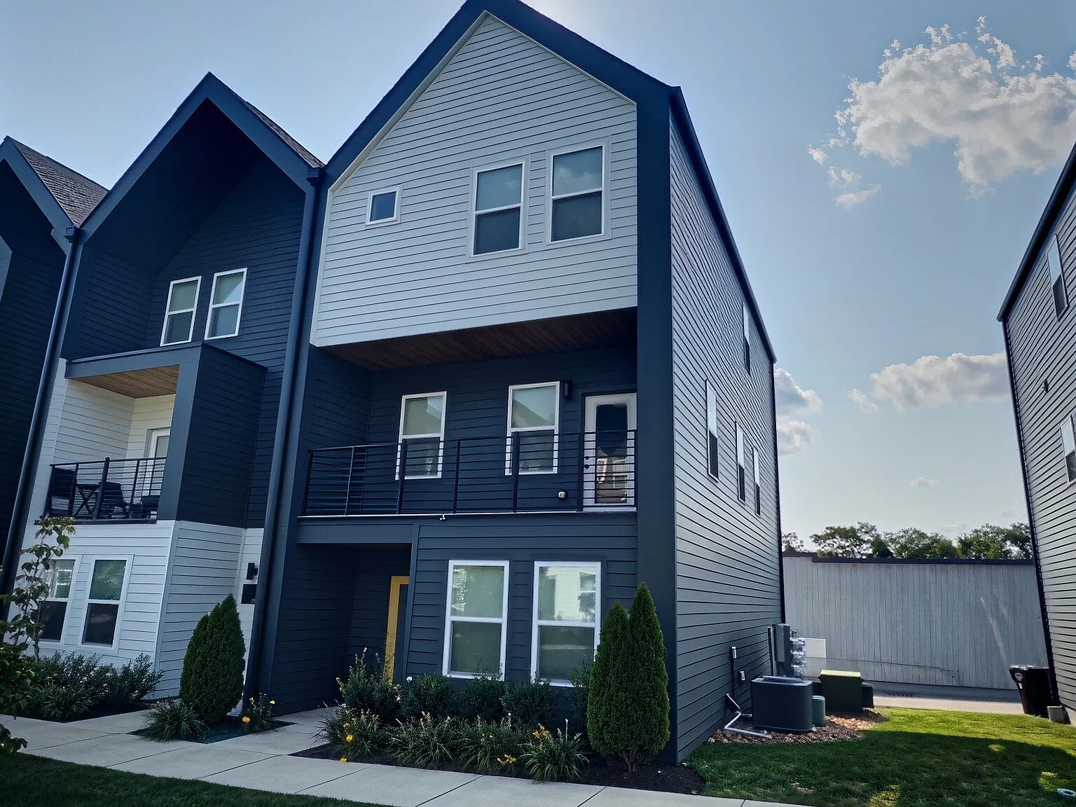 3 bed, 1849 sqft, $1,000 — Photo 4