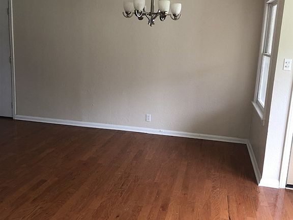 4th image of 4449 Lawndale Ave