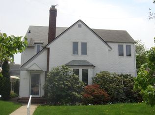 10824 68th Dr, Forest Hills, NY 11375