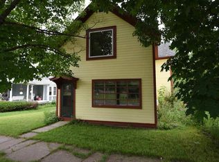 30 W 4th St, Washburn, WI 54891