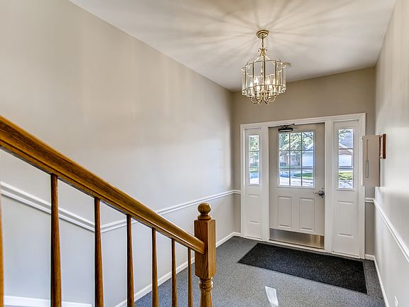 4th image of 208 Charleston Ct #1718-2