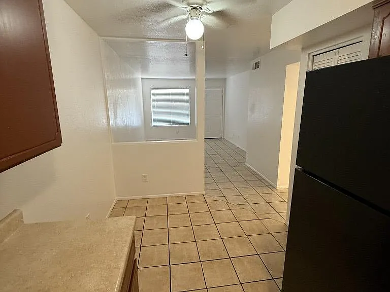 61 W Inglewood St #3 — Photo 4