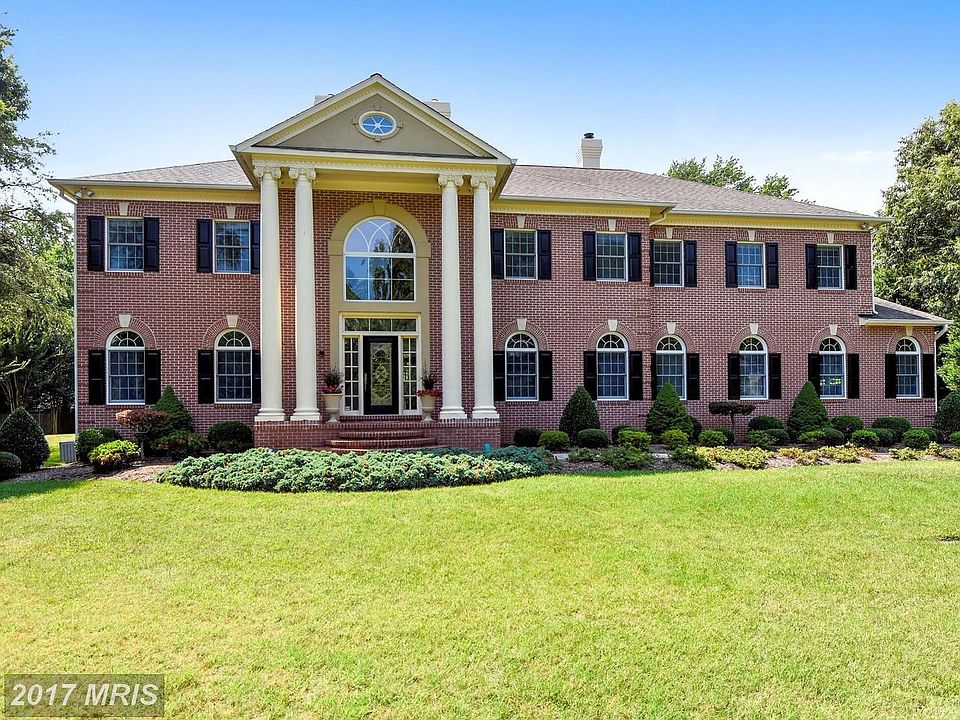 Largest Home in Wonderful Harlequin