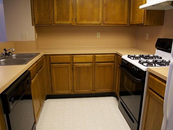 5th image of 12411 Deer Falls Dr #A