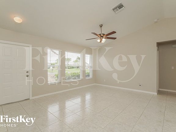 4th image of 2122 SE 8th Pl