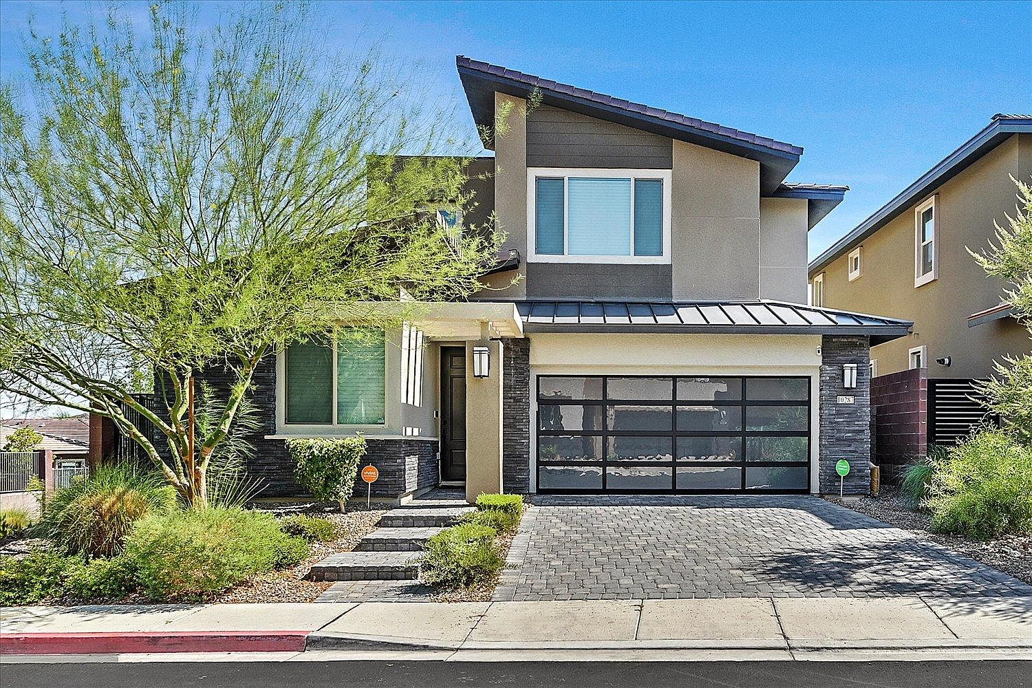 こま✳︎ 10287 Kesington Dr, Las Vegas, NV 89135 | Zillow