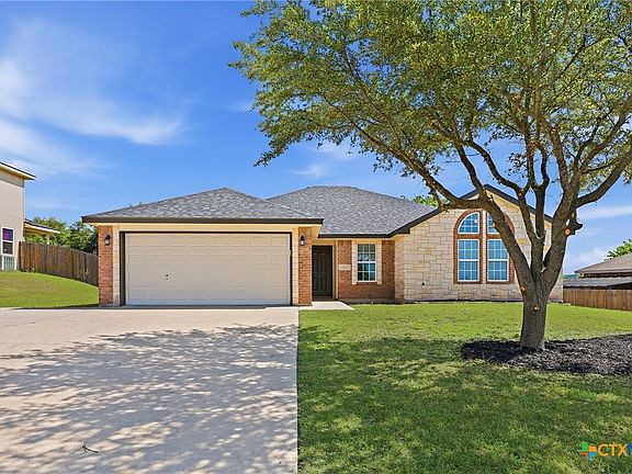 3rd image of 1408 Cline Dr
