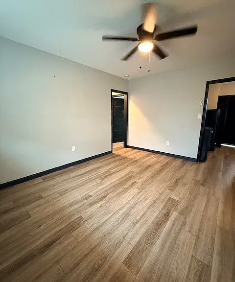 7210 Dahlia St — Photo 121