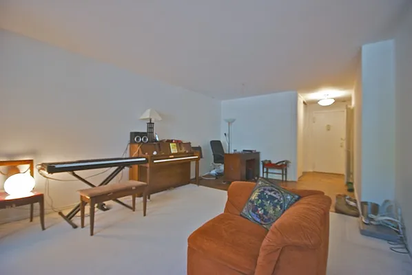 Rented by City Connections Realty | media 2