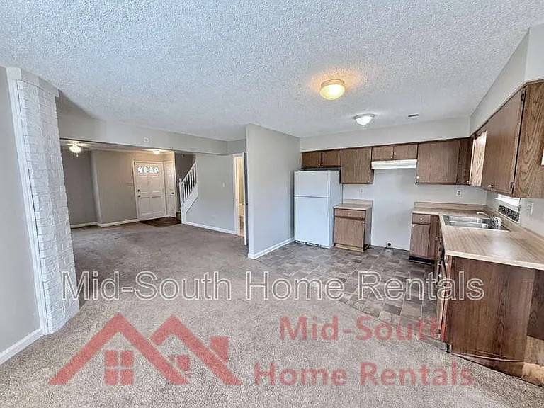 6007 Hickory Cv — Photo 10