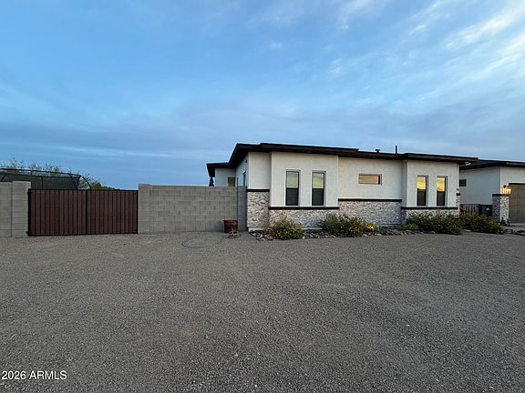 3rd image of 4269 E 4TH Avenue