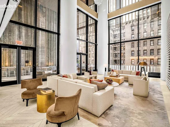 138 East 50th Street image 7 of 15