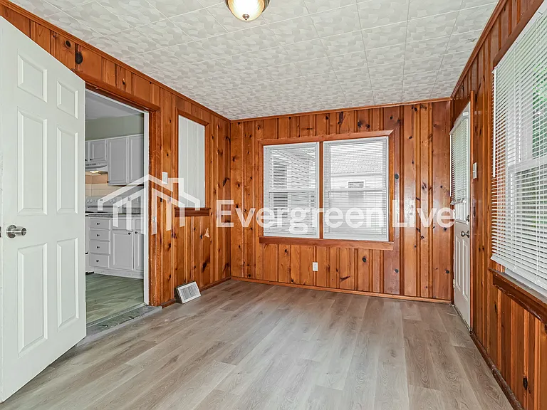 10409 Niblic Dr — Photo 12