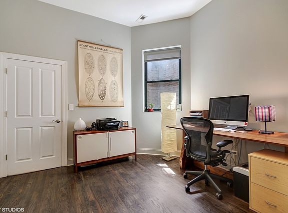 5th image of 3035 W Jackson Blvd