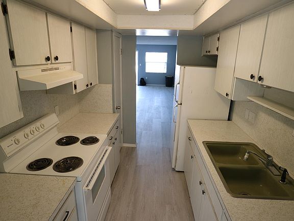 3rd image of 5060 76th Ave N APT 311