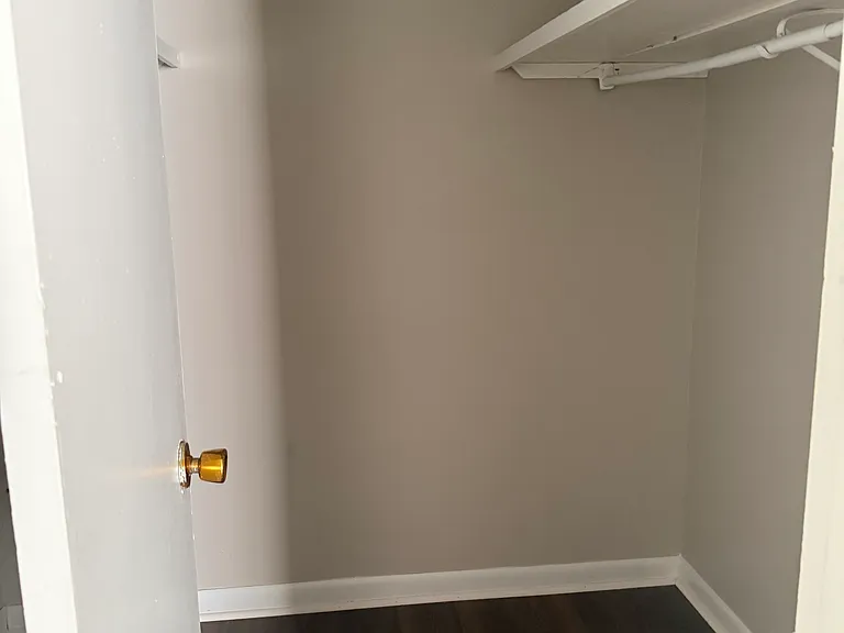 2614 McLelland St #3 — Photo 11