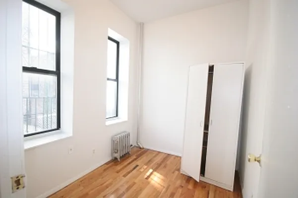 Rented by MNS | media 14