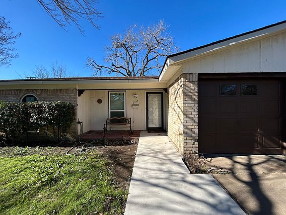3rd image of 2455 Denbury Dr