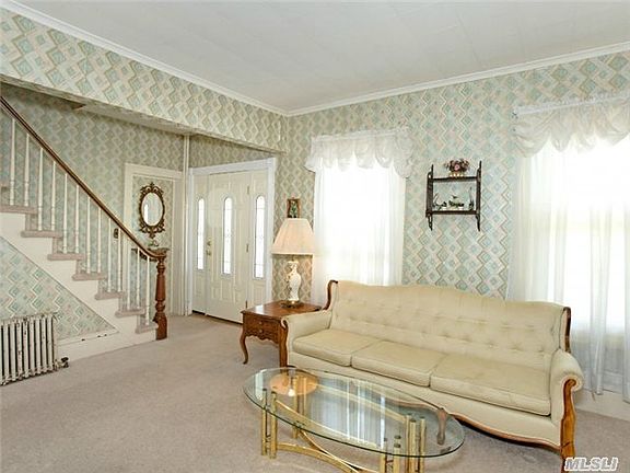 4th image of 96 Summit St