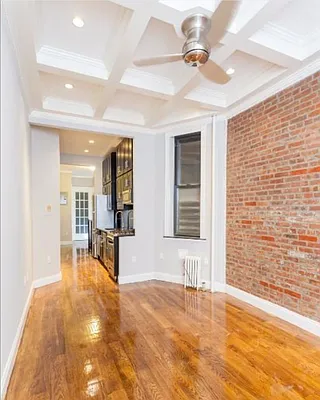 Rented by REAL New York | media 3