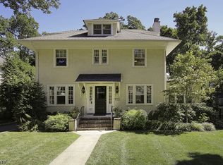 27 Waldron Ave, Summit, NJ 07901