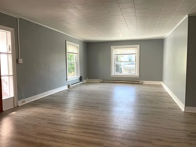 520 Main St #2 — Photo 6