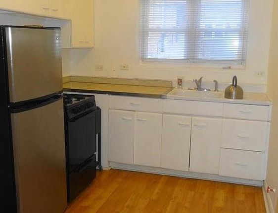 3rd image of 7010 S Merrill Ave #215