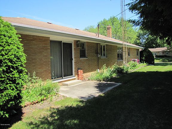 4th image of 5656 W Hiawatha Ln