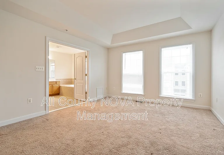 3546 Carriage Walk Ln #47-D — Photo 17
