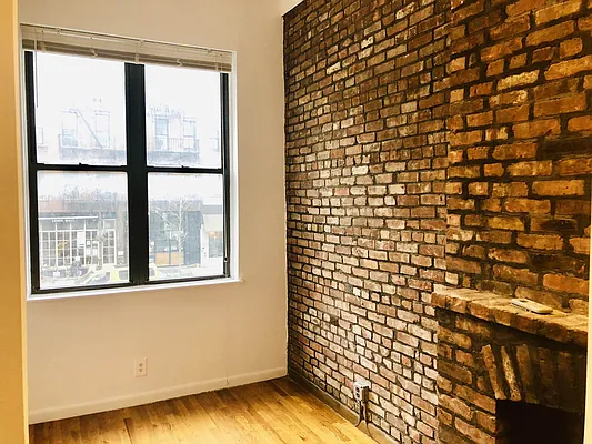 Rented by Caravaggio Loria, LREB | media 11