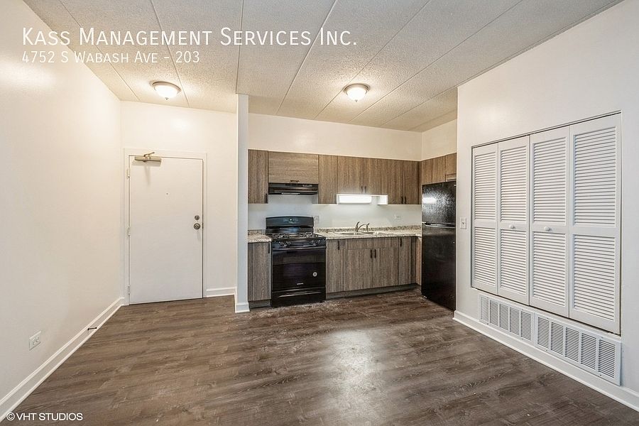 1st image of 4752 S Wabash Ave APT 203