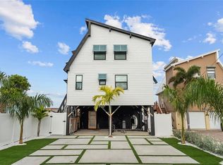 12016 Lagoon Ln, Treasure Island, FL 33706