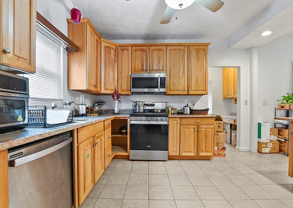 13 Grover St, Everett, MA 02149 Zillow