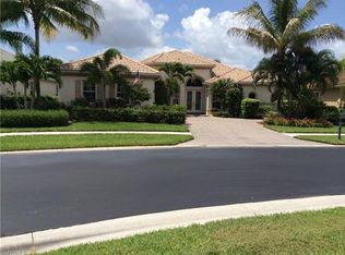 16117 Parque Ln, Naples, FL 34110