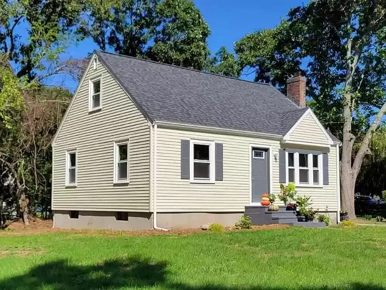 Boyden Dr — Photo 1