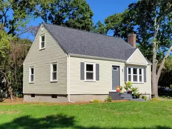 (undisclosed Address), Foxboro, MA 02035