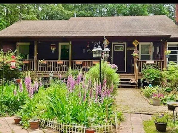 3728 Old Parrish Trce, Gum Spring, VA 23065