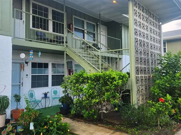 840 Center Ave APT 10, Holly Hill, FL 32117