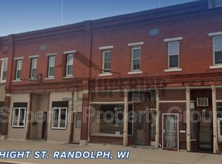 121 N High St, Randolph, WI 53956