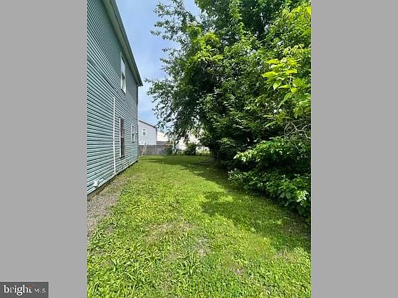 3rd image of 83 Bryn Mawr Ave
