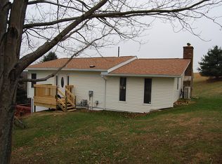 92 Eden Dr NE, Saint Louisville, OH 43071