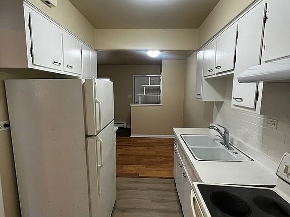 2nd image of 4319 S Harlem Ave #3