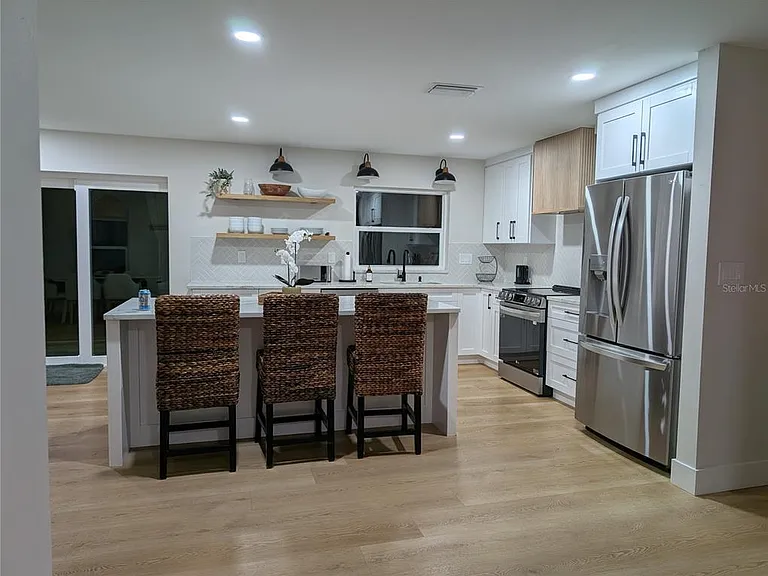 1455 Fairway Dr — Photo 6