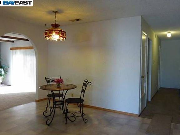 4th image of 32466 Joyce Way